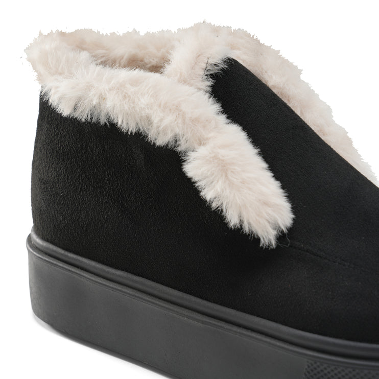 Fur Boot for a bold look - Black