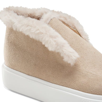 Fur Boot for a bold look - Beige